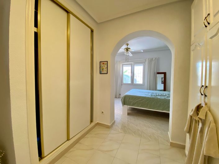 Image No.42-4 Bed Villa for sale