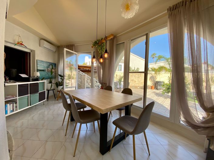 Image No.6-4 Bed Villa for sale