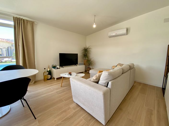 Image No.9-4 Bed Villa for sale