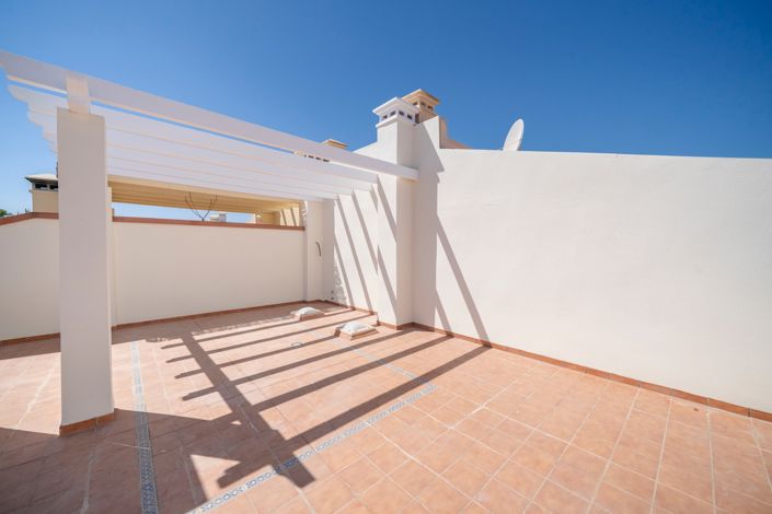 Image No.21-2 Bed Property for sale