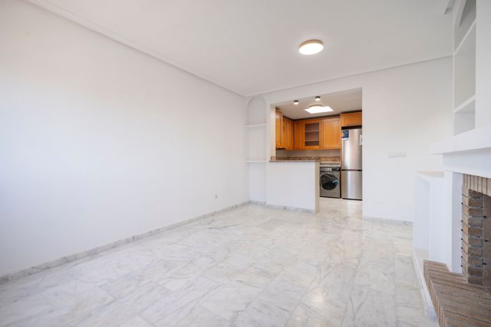 Image No.3-2 Bed Property for sale