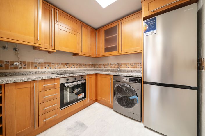 Image No.7-2 Bed Property for sale