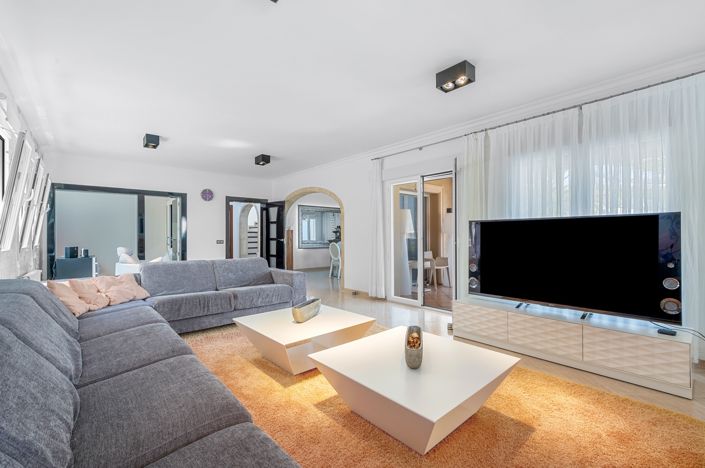 Image No.30-5 Bed Villa for sale