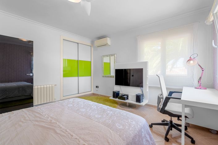 Image No.46-5 Bed Villa for sale