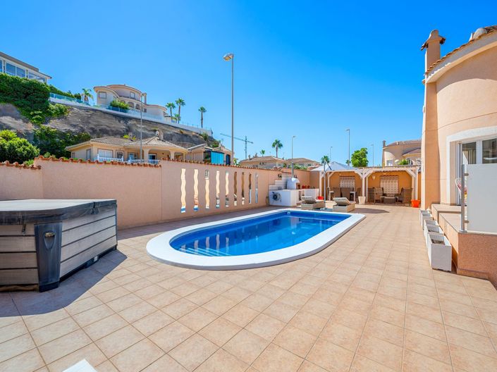 Image No.15-3 Bed Villa for sale