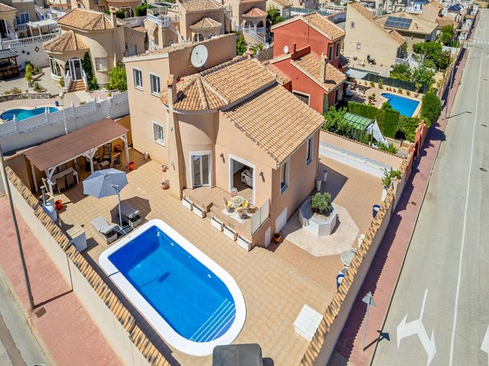 Image No.17-3 Bed Villa for sale