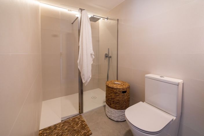 Image No.35-3 Bed Apartment for sale