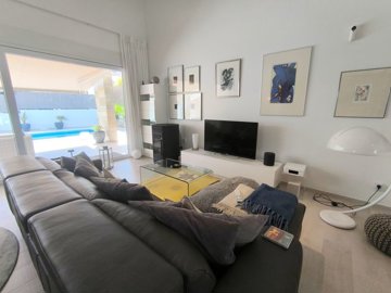 o1j5tcvn1jp7e1gsv12ep1t5harn2g