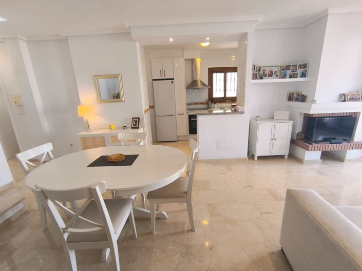 Image No.11-3 Bed Property for sale