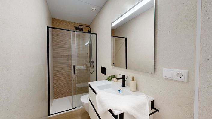 Image No.17-3 Bed Apartment for sale