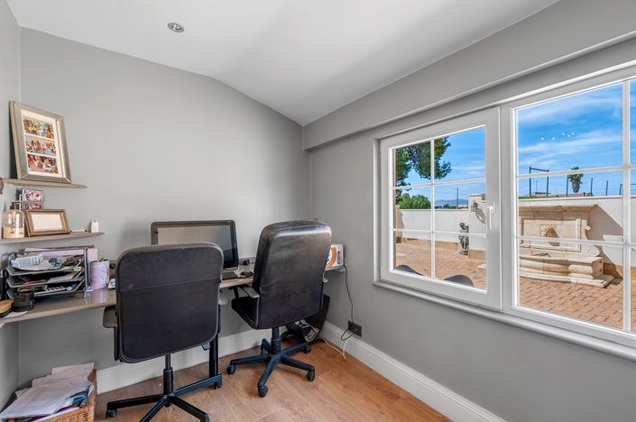 Image No.12-6 Bed Country Property for sale