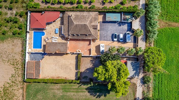 Image No.3-6 Bed Country Property for sale