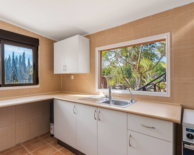 Image No.44-7 Bed Country Property for sale