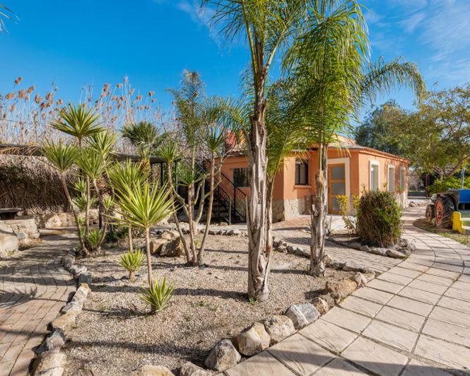 Image No.50-7 Bed Country Property for sale