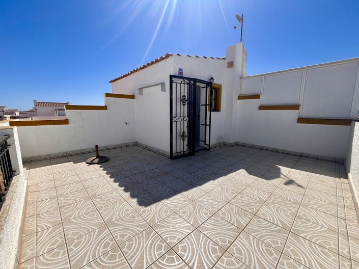 Image No.24-3 Bed Apartment for sale