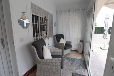 o1j0ubt70313i5o1secq1370tv923