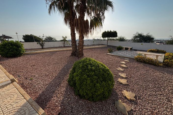 Image No.19-1 Bed Apartment for sale