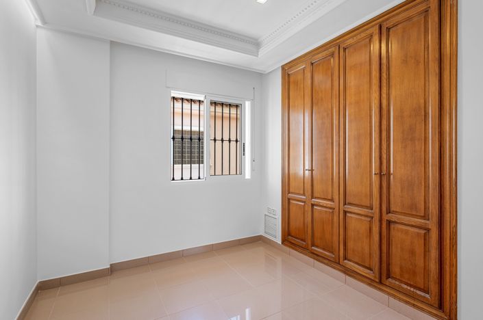 Image No.23-4 Bed Villa for sale