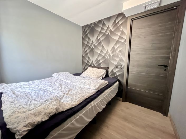 Image No.17-4 Bed Apartment for sale