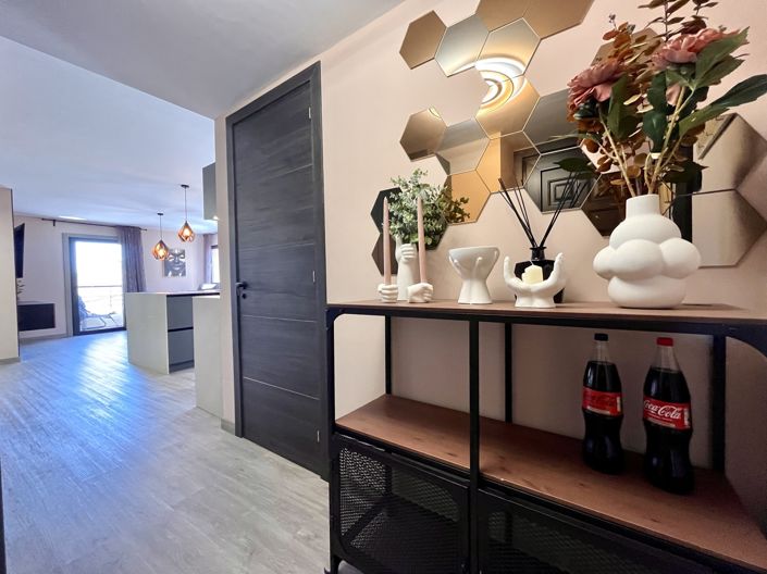 Image No.22-4 Bed Apartment for sale