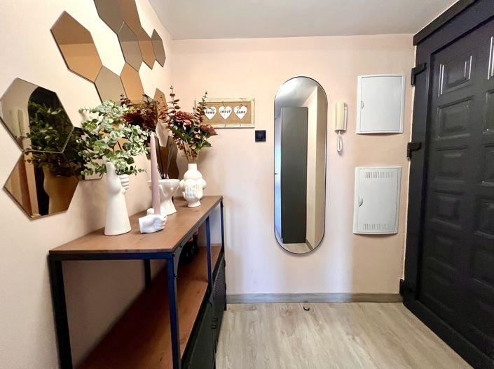 Image No.23-4 Bed Apartment for sale