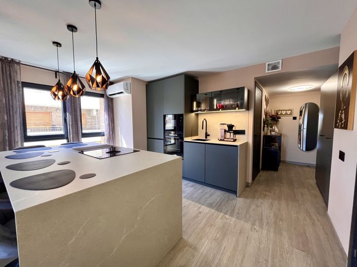 Image No.26-4 Bed Apartment for sale