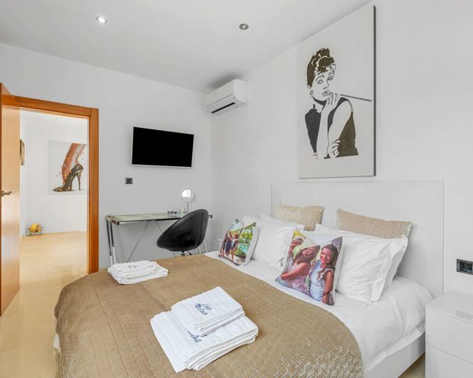 Image No.19-7 Bed Villa for sale