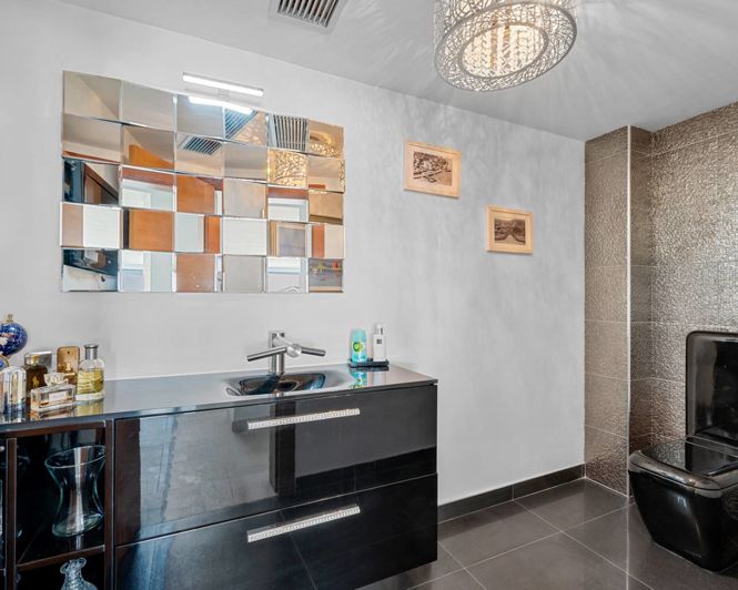 Image No.43-7 Bed Villa for sale