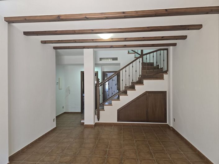 Image No.20-3 Bed Villa for sale