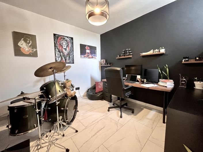 Image No.28-5 Bed Villa for sale