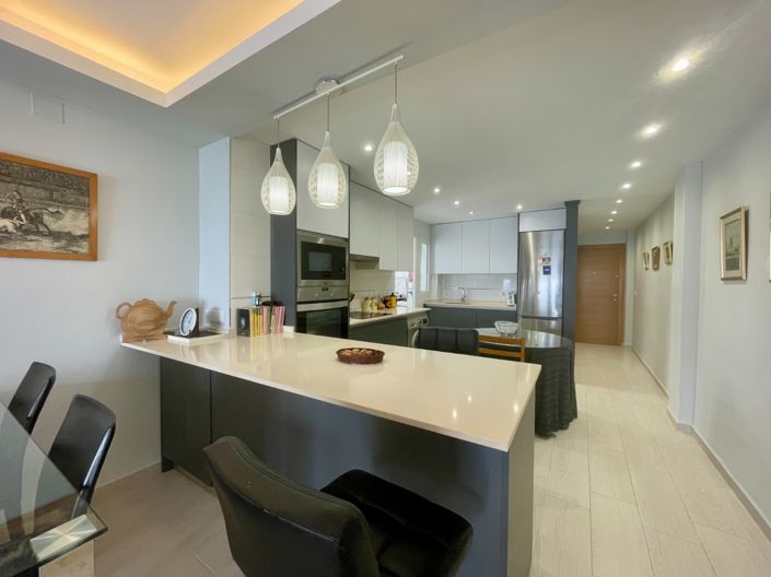 Image No.4-3 Bed Apartment for sale