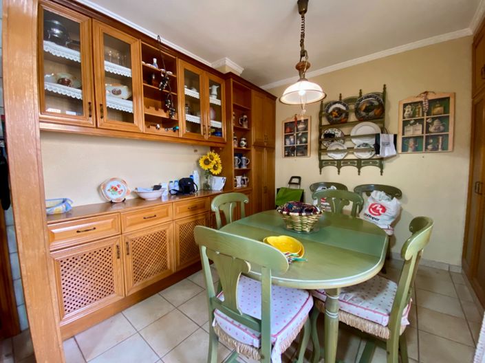 Image No.14-3 Bed Apartment for sale