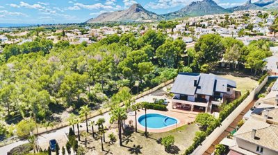 4 Bed Villa for sale