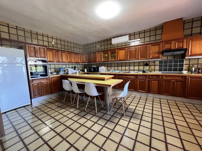 Image No.10-4 Bed Villa for sale