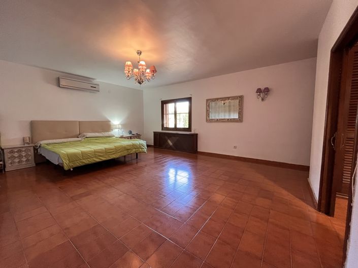 Image No.16-4 Bed Villa for sale