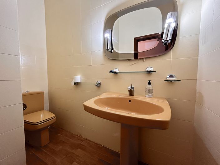 Image No.28-4 Bed Villa for sale