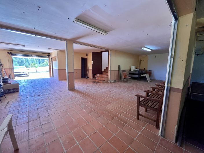Image No.30-4 Bed Villa for sale