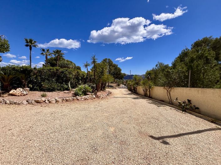 Image No.42-4 Bed Villa for sale