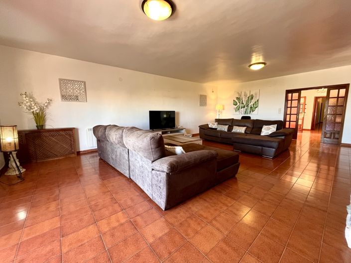 Image No.6-4 Bed Villa for sale