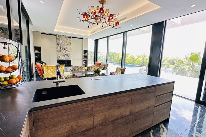 Image No.13-6 Bed Villa for sale