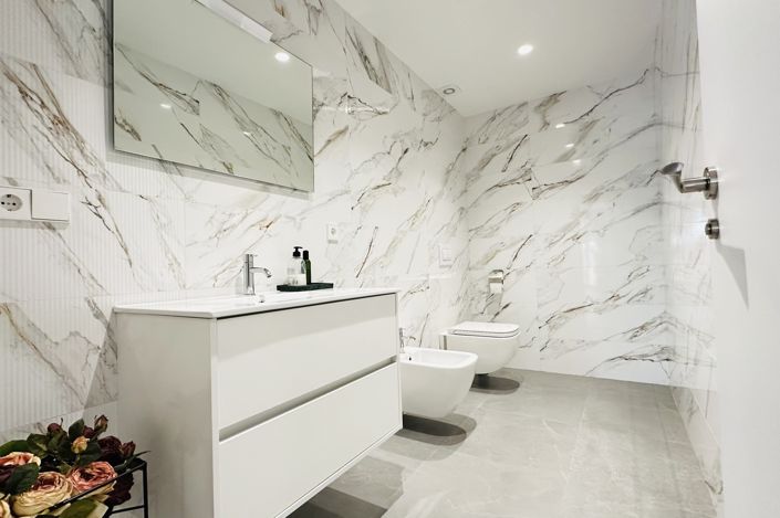 Image No.18-6 Bed Villa for sale