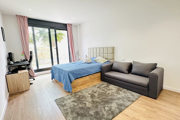 Image No.25-6 Bed Villa for sale