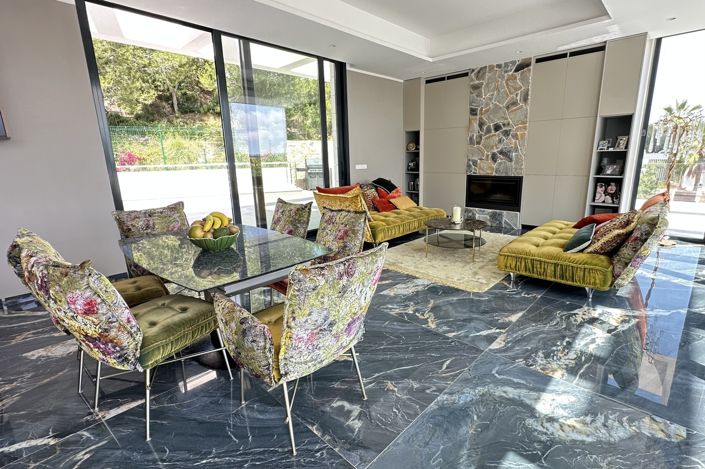 Image No.5-6 Bed Villa for sale