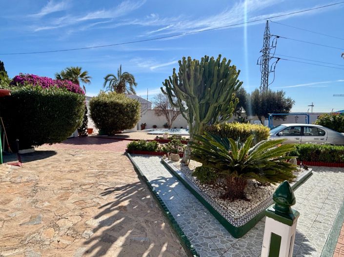 Image No.44-4 Bed Villa for sale