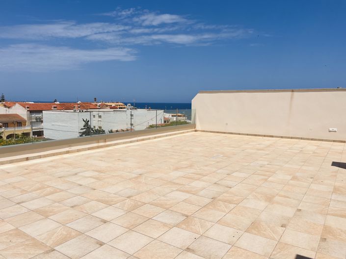 Image No.22-2 Bed Apartment for sale