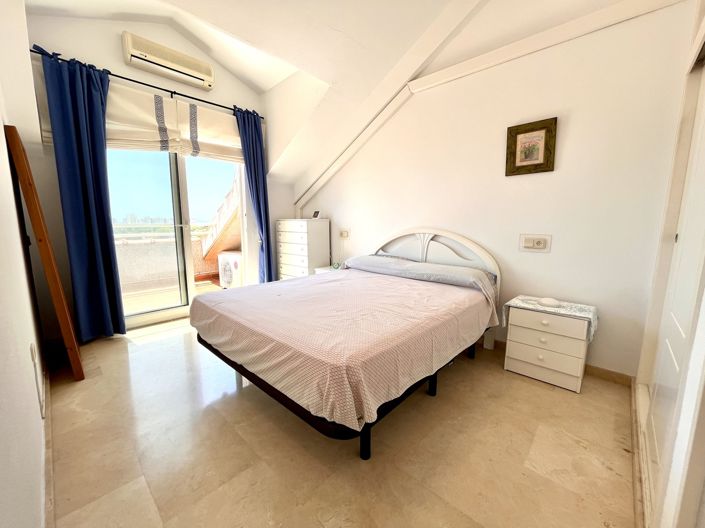 Image No.12-3 Bed Apartment for sale