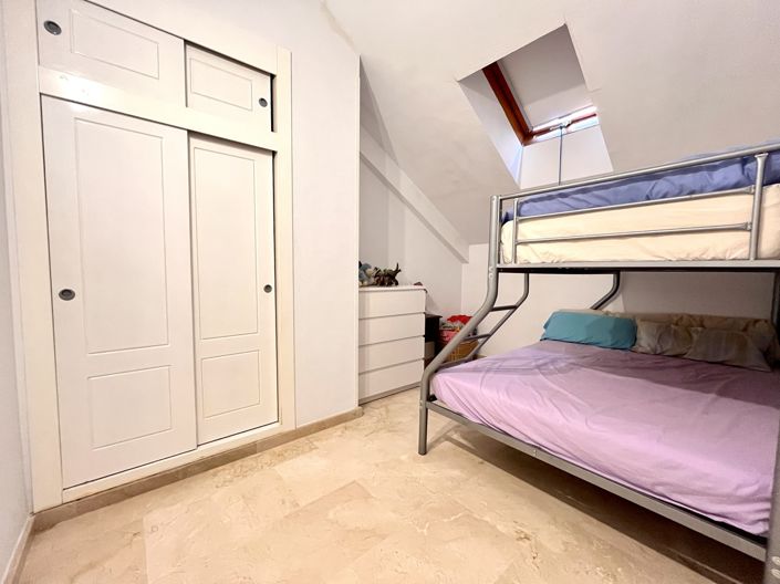 Image No.21-3 Bed Apartment for sale