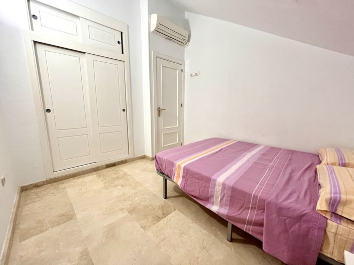 Image No.24-3 Bed Apartment for sale