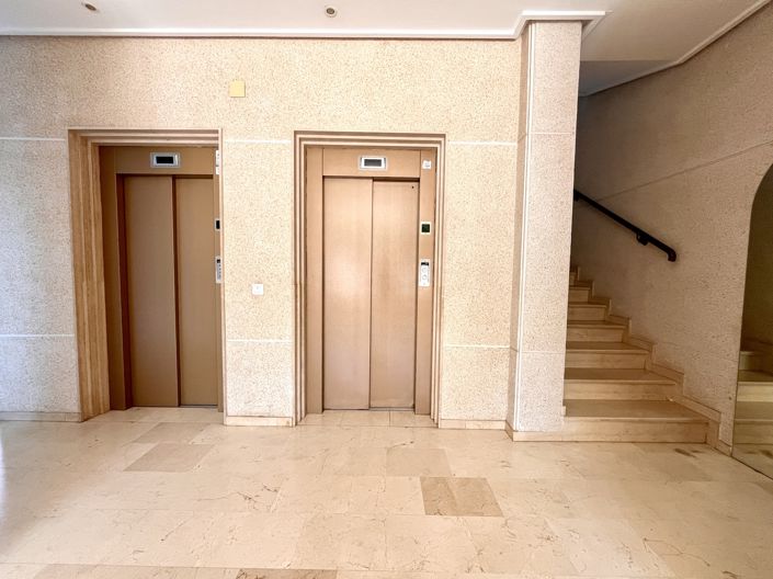 Image No.35-3 Bed Apartment for sale