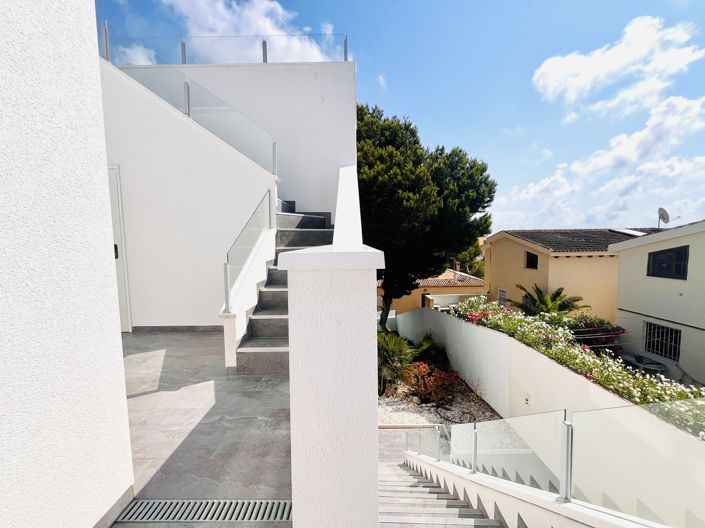 Image No.31-6 Bed Villa for sale